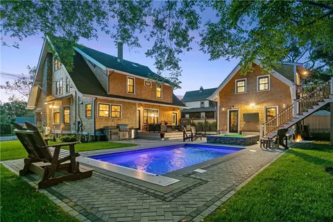 14 Kay Blvd, Newport, RI 02840