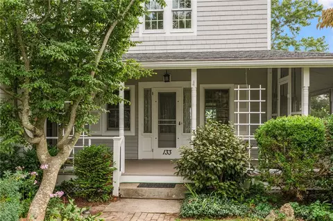 133 Terrace Ave, Riverside, RI 02915