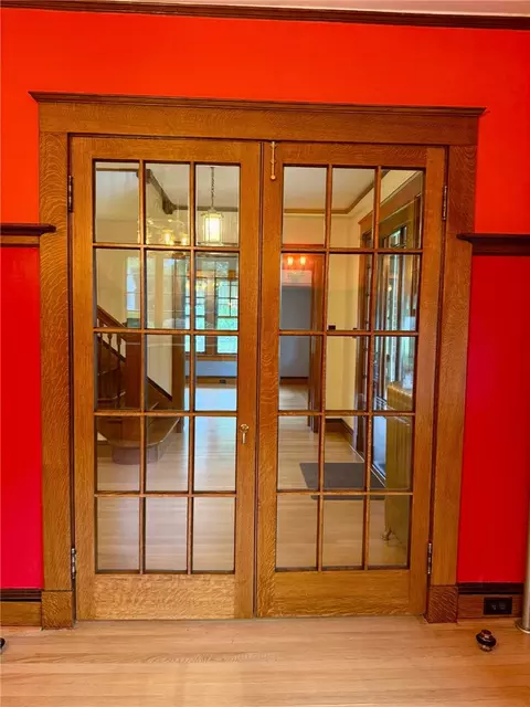 Entry Way - 177 High St, Westerly, RI 02891 photo 4 of 7
