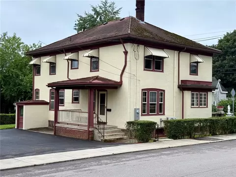 Exterior - 177 High St, Westerly, RI 02891 photo 6 of 7
