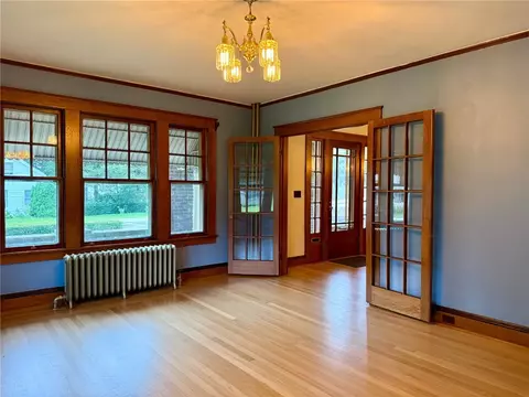 Living - 177 High St, Westerly, RI 02891 photo 2 of 5