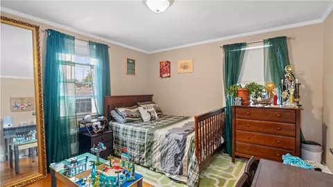 Bedroom - 27 Merry Mount Dr, Warwick, RI 02888 photo 3 of 6