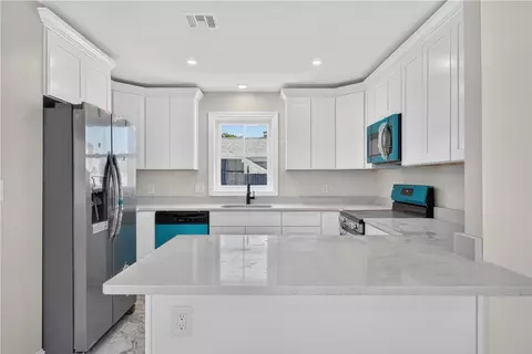 50 Armington Ave, Providence, RI 02908