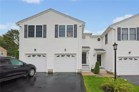572 Smithfield Rd #12, North Providence, RI 02904