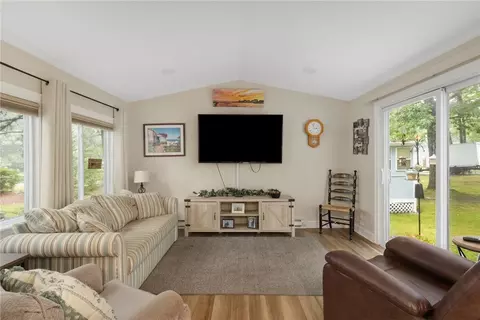 Living - 95 Lear Dr, Coventry, RI 02816 photo 2 of 3