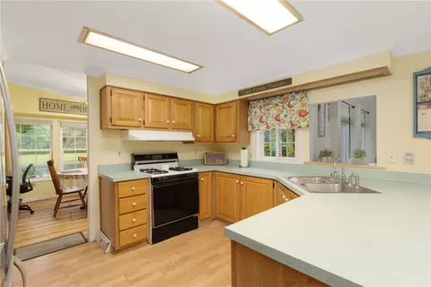 Kitchen - 95 Lear Dr, Coventry, RI 02816 photo 2 of 7