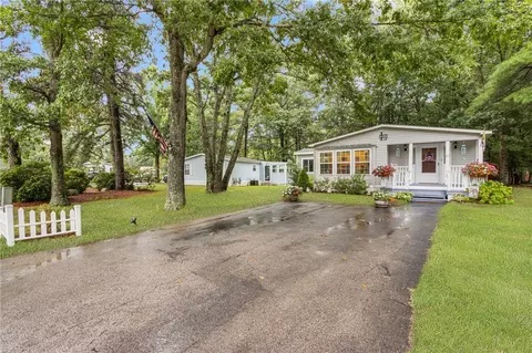 Exterior - 95 Lear Dr, Coventry, RI 02816 photo 3 of 11