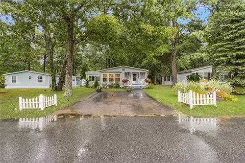 Exterior - 95 Lear Dr, Coventry, RI 02816 photo 11 of 11