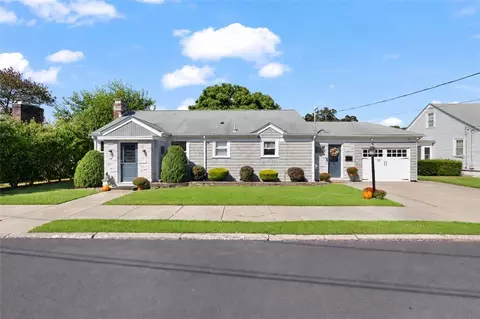 12 Beverly Ann Dr, North Providence, RI 02911