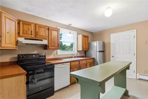 Kitchen - 808 Ten Rod Rd, Exeter, RI 02822 photo 1 of 2