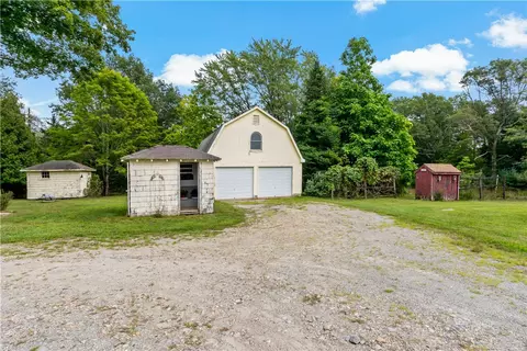Exterior - 808 Ten Rod Rd, Exeter, RI 02822 photo 13 of 19