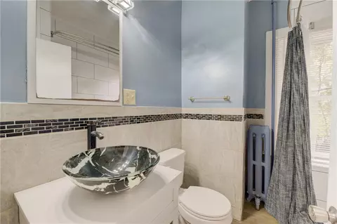 Bath - 73 Boyden St, Woonsocket, RI 02895 photo 3 of 3