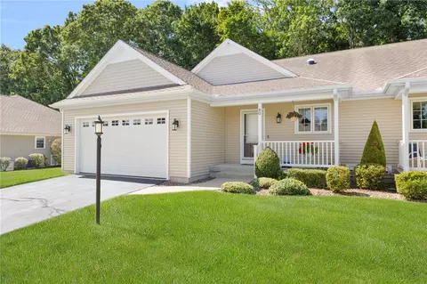 80 Meghan Ln, North Kingstown, RI 02852