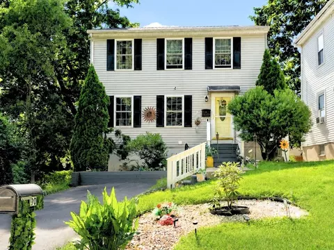90 Rowley St, Providence, RI 02909