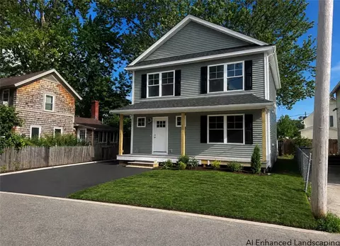 32 Adams Ave, Riverside, RI 02915