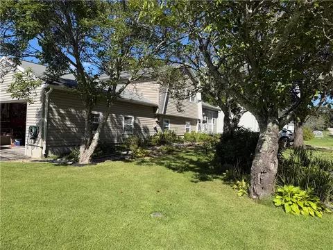39 Riverdale Rd, Westerly, RI 02891 photo 5