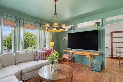 Living - 307 Main St, Warren, RI 02885 photo 1 of 3