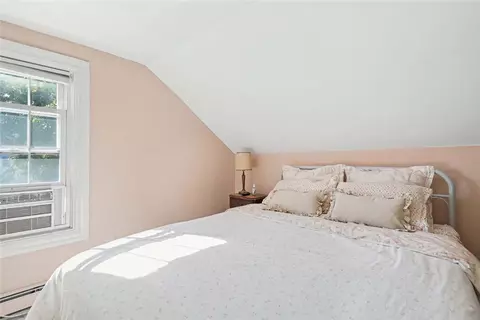 Bedroom - 307 Main St, Warren, RI 02885 photo 3 of 4