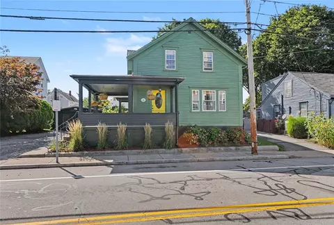 Exterior - 307 Main St, Warren, RI 02885 photo 4 of 21