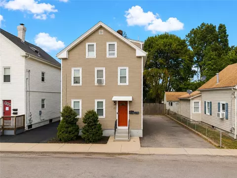 67 Alaska St, Providence, RI 02904