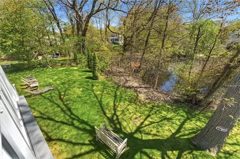 Exterior - 48 Harris Ave, Warwick, RI 02889 photo 7 of 11