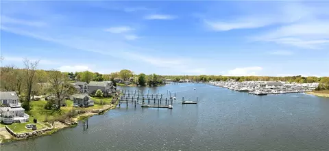 View/Area - 48 Harris Ave, Warwick, RI 02889 photo 2 of 6