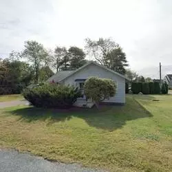 124 Overlook Ave, Charlestown, RI 02813