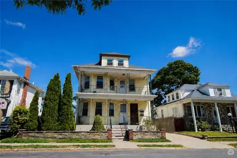 28 Alice St, East Providence, RI 02914