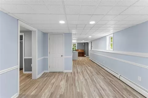 Entry Way - 21 Casey Ln, Coventry, RI 02816 photo 2 of 2