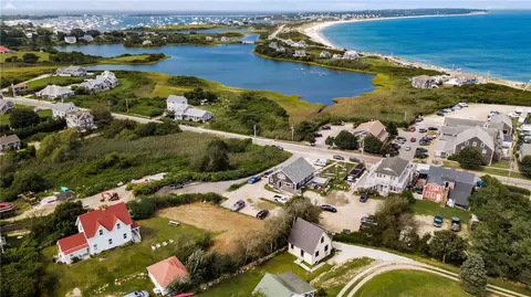 85 Ocean Ave, Block Island, RI 02807