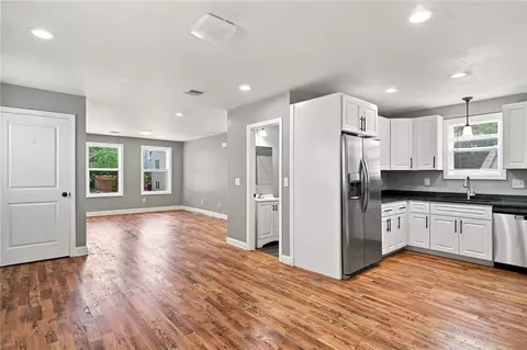 91 Niagara St, Providence, RI 02907
