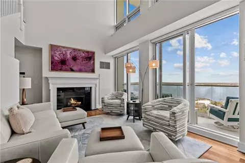 1 Tower Dr #1503, Portsmouth, RI 02871