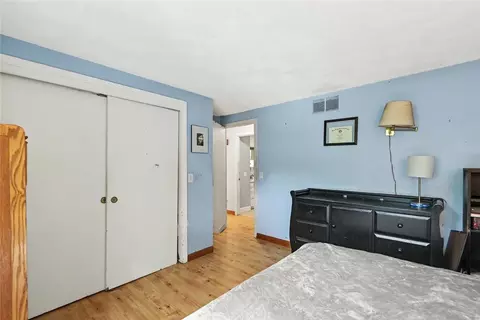 Bedroom - 33 Evergreen Dr, Exeter, RI 02822 photo 2 of 5