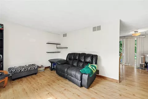 Living - 33 Evergreen Dr, Exeter, RI 02822 photo 4 of 4