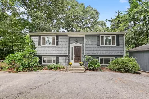 Exterior - 33 Evergreen Dr, Exeter, RI 02822 photo 1 of 9