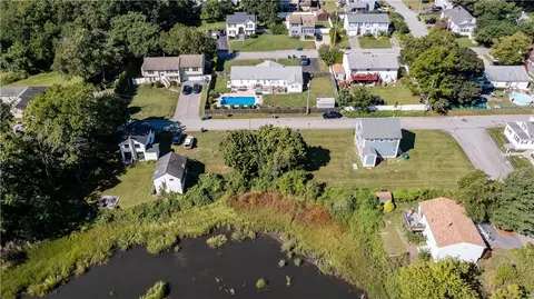 80 Carder Rd, Warwick, RI 02889 photo 5