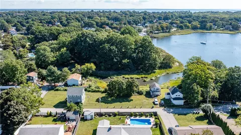80 Carder Rd, Warwick, RI 02889 photo 3