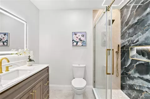 Bath - 515 Gaskill St, Woonsocket, RI 02895 photo 1 of 5