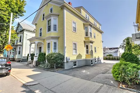 53 Governor St #3, Providence, RI 02906