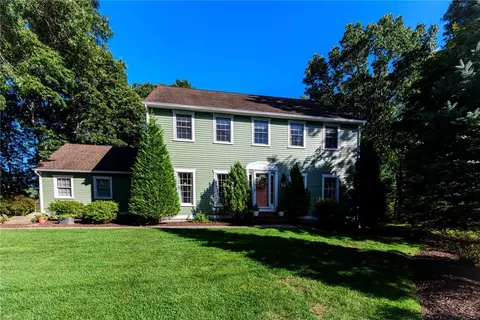 46 Misty Oak Dr, East Greenwich, RI 02818