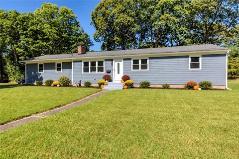 116 Heritage Rd, North Kingstown, RI 02852