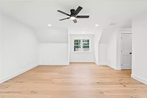 Bedroom - 26 Carpenter Ave, Barrington, RI 02806 photo 5 of 6