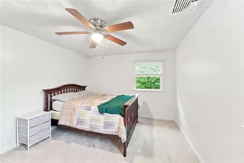 Bedroom - 100 Spring Water Dr, Woonsocket, RI 02895 photo 6 of 8