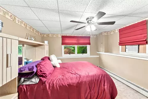Bedroom - 100 Spring Water Dr, Woonsocket, RI 02895 photo 8 of 8