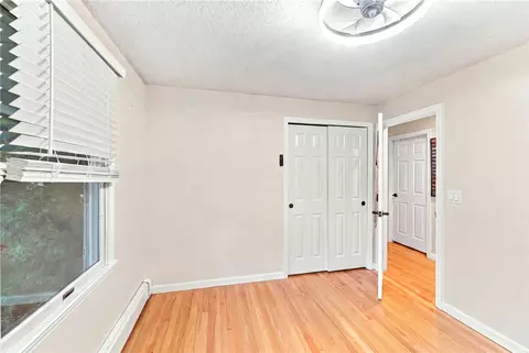 Bedroom - 100 Spring Water Dr, Woonsocket, RI 02895 photo 4 of 8