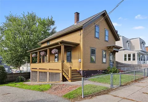 14 Webb St, Pawtucket, RI 02860