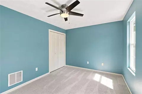 Bedroom - 29 Walker Ln, Coventry, RI 02816 photo 7 of 10