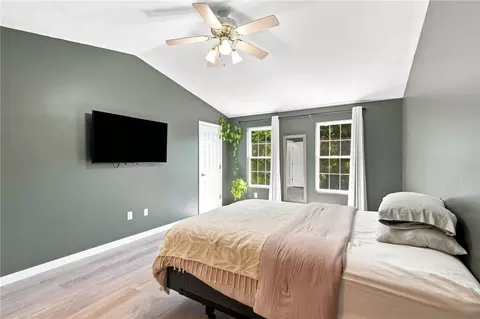 Bedroom - 29 Walker Ln, Coventry, RI 02816 photo 1 of 10