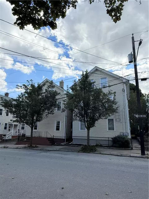 49 Trenton St, Providence, RI 02906