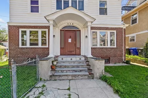246 Lenox Ave, Providence, RI 02907